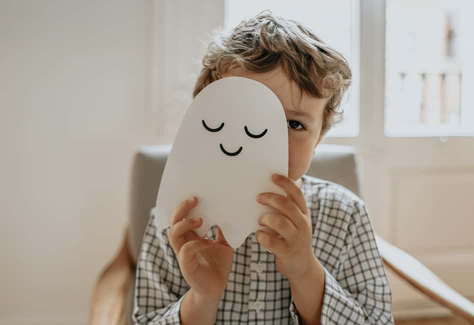 A Child with Ghost