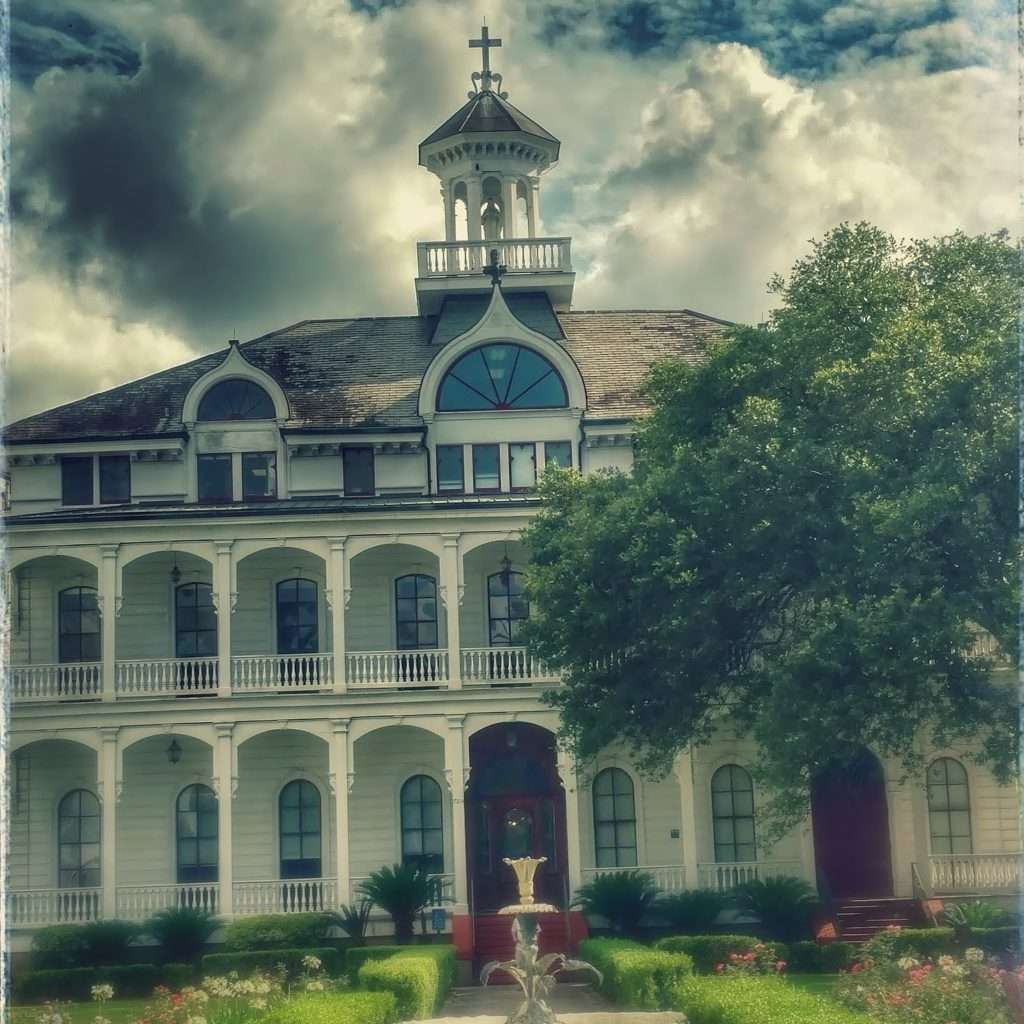 A photo of Greenville Hall on Loyola University New Orleans' Broadway Campus, said to be haunted by nuns.