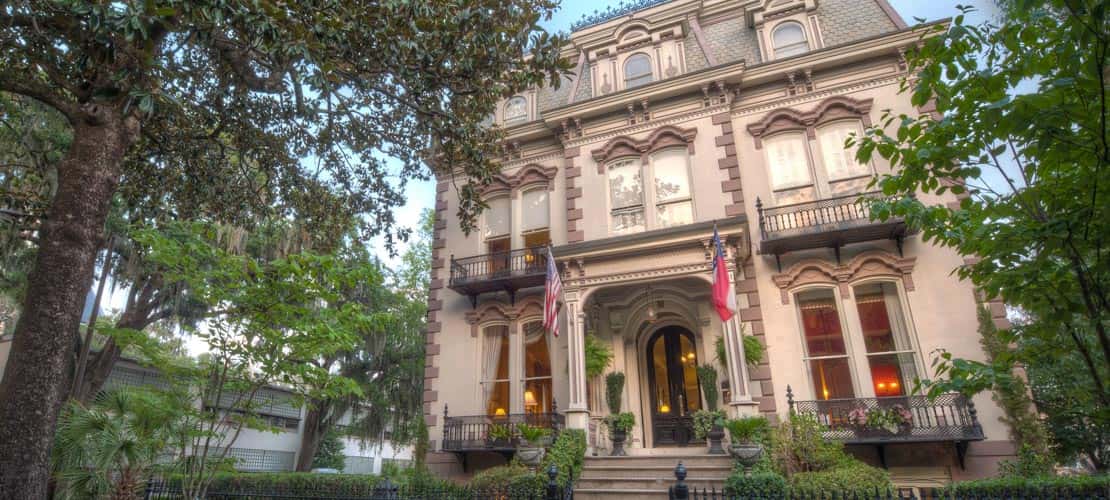 The Hamilton-Turner Inn, a great choice to stay while visiting Savannah during COVID-19