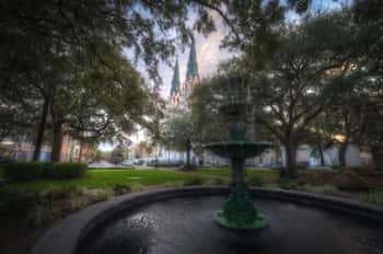 La fuente ubicada en la Plaza Lafayette: muchos fantasmas rondan la Plaza Lafayette