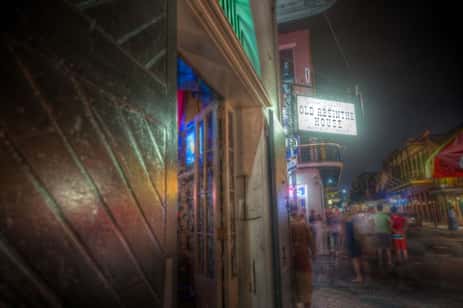 A photo of the Absinthe House, located in New Orleans, Louisiana