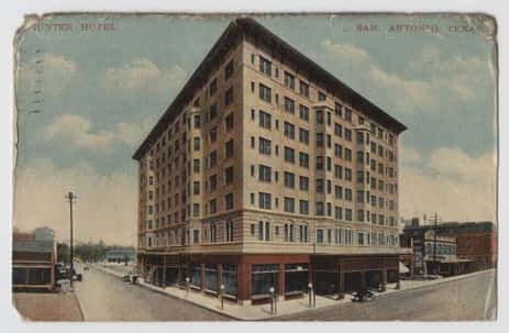 A postcard of the historic Sheraton Gunter Hotel, which is located in San Antonio Texas