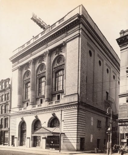El segundo y tercer balcones del Cutler Majestic Theatre han demostrado ser las áreas más paranormalmente activas.