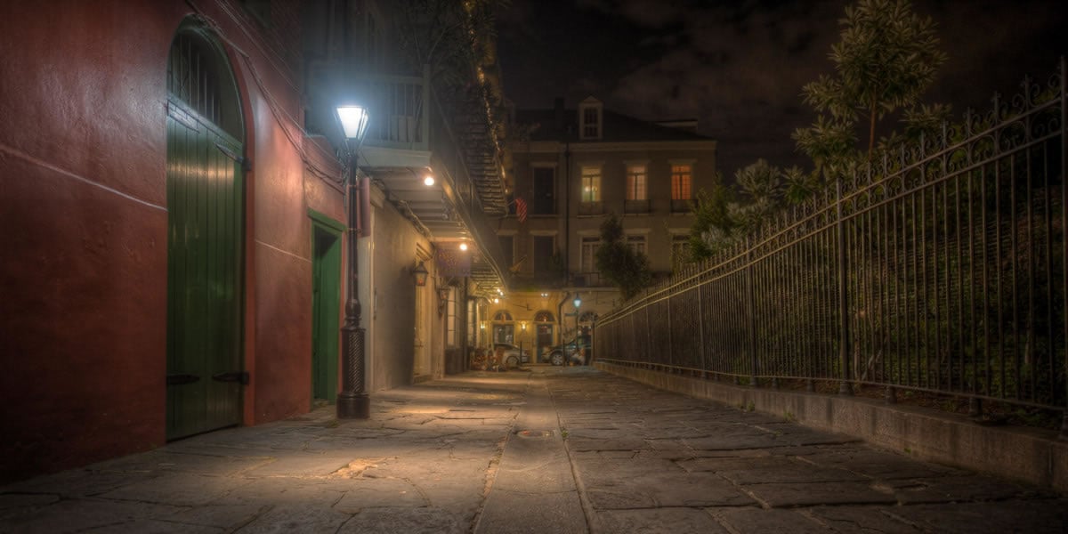 A photo of the haunted Pirate's Alley, located in New Orleans, Louisiana.