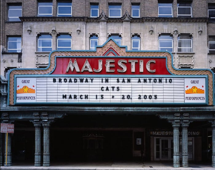 Una foto del Teatro Majestic, ubicado en San Antonio, Texas.