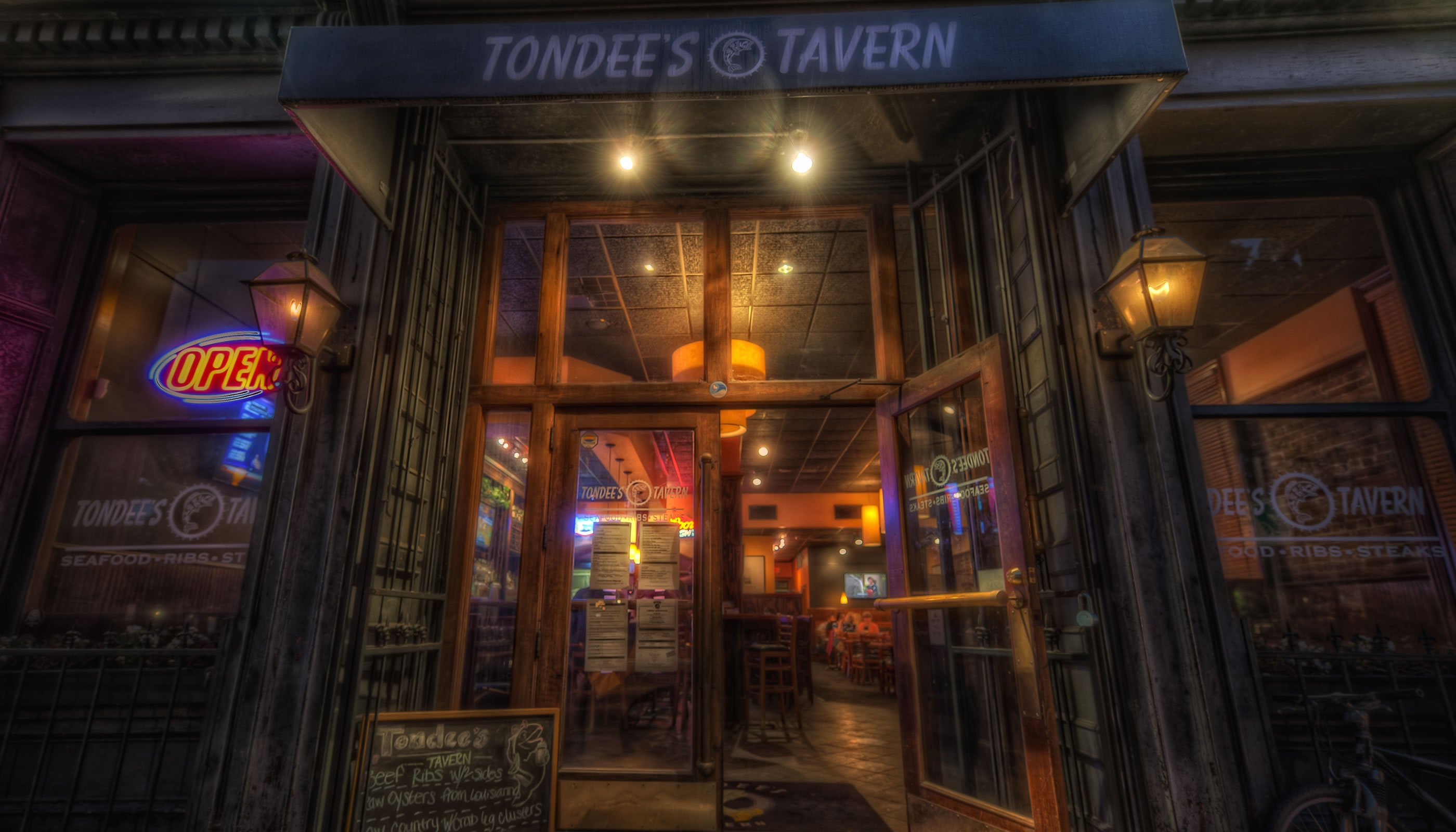 The haunted Tondee's Tavern