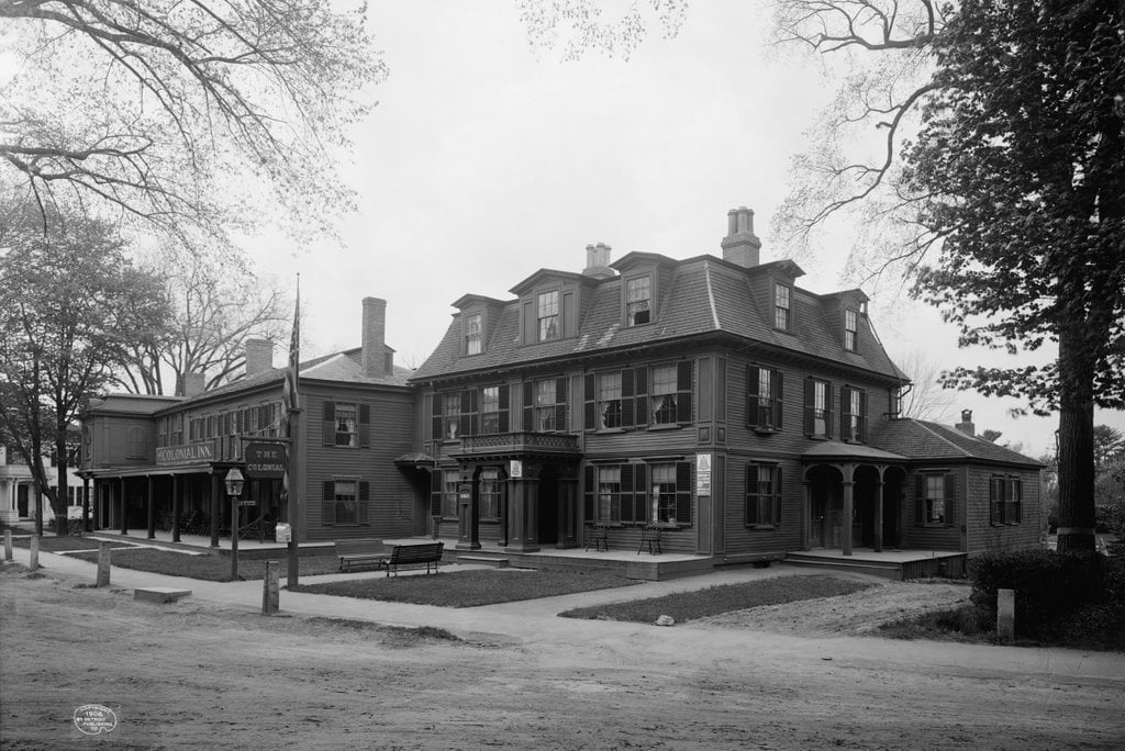 The Colonial Inn
